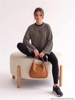 Çizgi Desen Nakışlı Süprem T-shirt Siyah