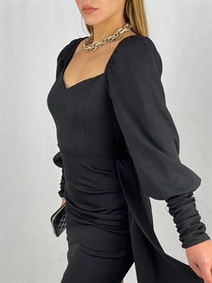 Crep Dokuma Kumaş Balon Kol Etek Detay Kalp Yaka Elbise