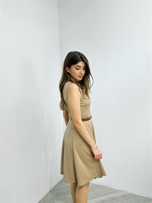 Crep Kumaş Parça Dikişli Kolsuz Kloş Elbise Krem