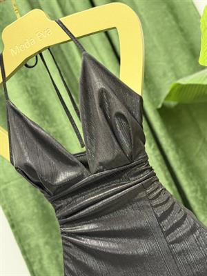 Derin V Yaka Boyundan Bağlamalı Tasarım Parlak Mini Elbise  Siyah