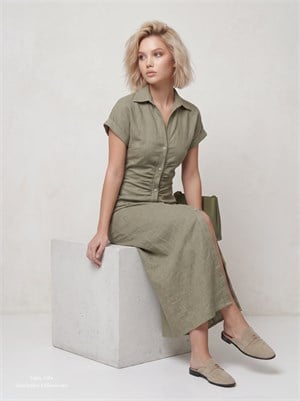 Flam Kumaş Drape Detaylı Uzun Gömlek Yaka Elbise Haki