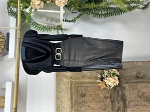 Full Likralı Fermuarsız Yırtmaçlı Pu Deri Siyah Kalem Etek