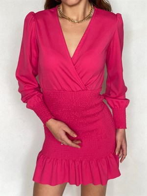 Gipe Detay Etek Ucu Fırfırlı Kruvaze Yaka Crep Dokuma Kumaş Elbise