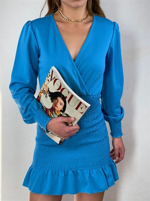 Gipe Detay Etek Ucu Fırfırlı Kruvaze Yaka Crep Dokuma Kumaş Elbise