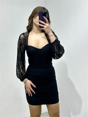 Güpür Detaylı Gloplu Drapeli Tasarım Elbise Siyah