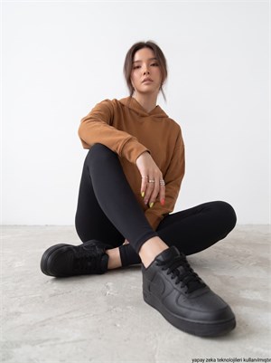 İki İplik Penye Kumaş Kapşonlu Sweatshirt