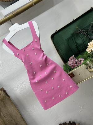 İnci Detaylı Kare Yaka Elbise