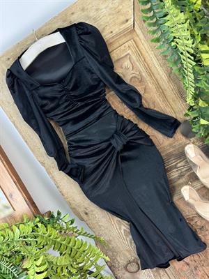 İnci Kadife Kumaş Tasarım Bağlama Detay Midi Boy Etek 