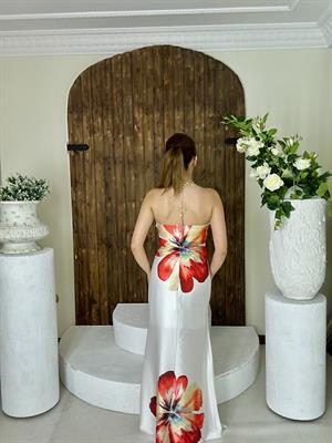 İpek Saten Kumaş Dijital Çiçek Desen Straplez Uzun Elbise Beyaz