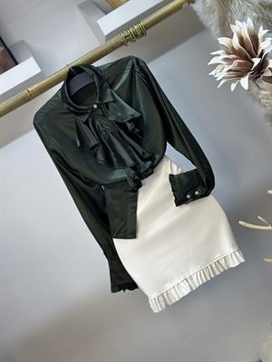 İpek Saten Kumaş Fular Detay  Taş Düğmeli Tasarım Gömlek 