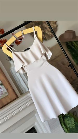 İthal Crep Dokuma Kumaş Düşük Omuz Volan Detay Kloş Elbise