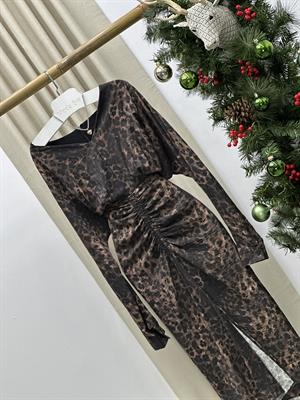 İthal Crep Kumaş Astarlı Leopar Desen Drape Detaylı Midi Boy Elbise