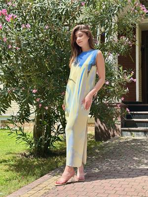 İthal Crep Kumaş Rahat Kalıp Mavi Desen Elbisemiz