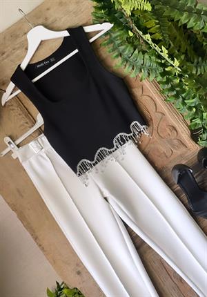 İthal Jakarlı Kumaş Kare Yaka Taş Zincirli Kolsuz Bluz