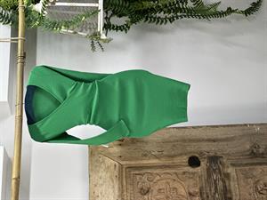 İthal Kaşkorse Kumaş Çapraz Yaka Detaylı Yeşil Kalem Elbisemiz