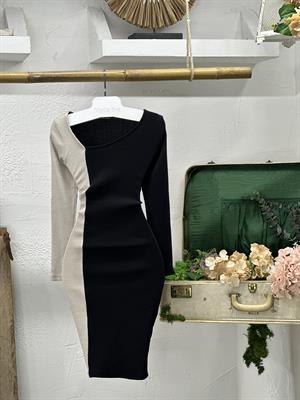 İthal Kaşkorse Kumaş Çift Renkli Bej Kalem Elbisemiz