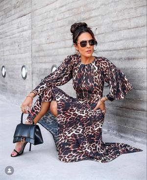 Jenifer Kumaş Leopar Desen Asimetrik Etekli Midi Boy Tasarım Elbise