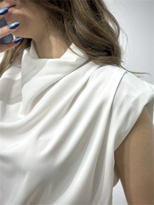 Jesica Kumaş Vatkalı Yaka Drapeli Bluz Beyaz