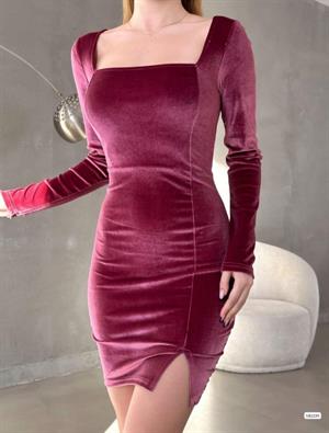 Kadife Kumaş Kare Yaka Yırtmaçlı Mini  Elbise 