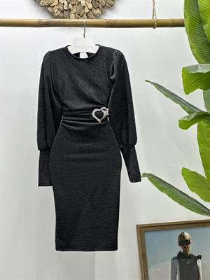 Kalp Aksesuar Detaylı Balon Kol Kalem Elbise 