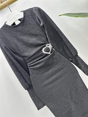 Kalp Aksesuar Detaylı Balon Kol Kalem Elbise 