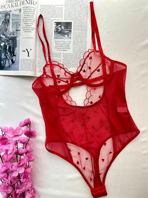 Kalp Nakışlı Balenli Tül Bodysuit Kırmızı