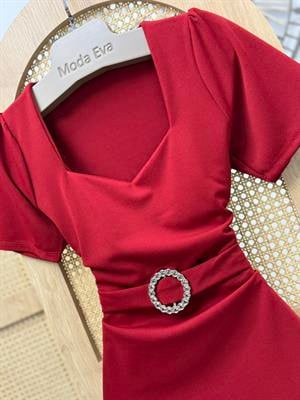 Kalp Yaka Crep Kumaş Aksesuar Detay Kalem Elbise Bordo