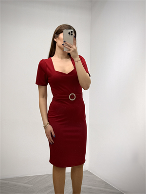 Kalp Yaka Crep Kumaş Aksesuar Detay Kalem Elbise Bordo