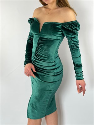 Kalp Yaka Drapeli Likralı İthal Kadife Kumaş Kalem Elbise