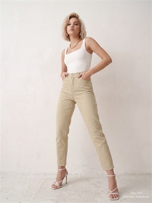 Kare Yaka Bodysuit Beyaz