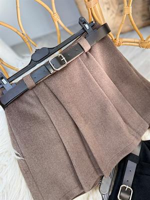 Kaşe Kumaş Kemerli Pileli Şort Etek Kahverengi