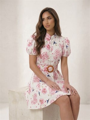 Keten Kumaş Balon Kol Brit Düğmeli Çiçek Desenli Kemerli Elbise