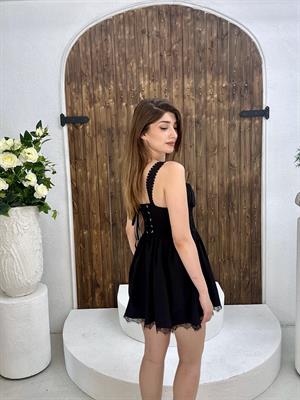 Keten Kumaş Güpür Detay Sırt Kuşagözü Bağlamalı Gipeli Mini Elbise Siyah