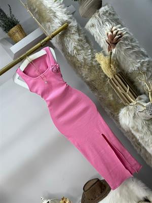 Kaşkorse Kumaş Gül Detaylı U Yaka Elbisemiz 