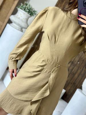 Keten Kumaş Volanlı Elbise