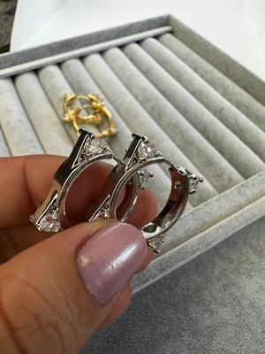 Köşeler Zirkon Kalp Taşlı Kare Küpe 