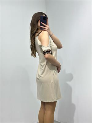 Kristal Pamuk Kumaş Rahat Kalıp Payet Detay Elbise Krem