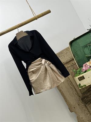 Lame Parlak Kumaş Boğum Detaylı Bakır Şort