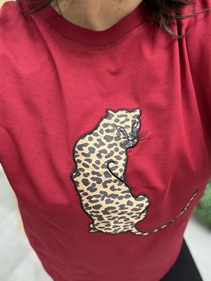 Leopar Desenli Nakış Detaylı Rahat Kalıp Premium Tshirt Kırmızı