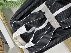 Likralı Dokuma Kumaş Çizgi Desenli Fırfır Detaylı Gömlek Elbise