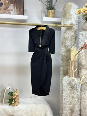 Likralı Sandy Kumaş Derin V Yaka Zarf Etekli Midi Boy Tasarım Elbise