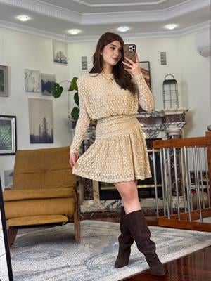 Likralı Tül Kumaş Drape Detaylı Kloş Elbise Krem