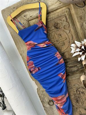 Likralı Tül Kumaş Mavi Desenli Askılı Kalem Elbise