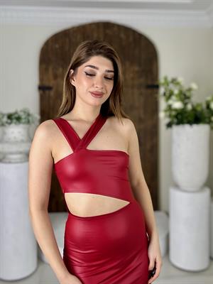 Likralı Vegan Deri Çapraz Askı Detaylı Kalem Elbise 