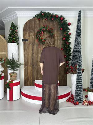 Modal Kumaş Dantel Detaylı Uzun Tasarım Elbise Kahverengi