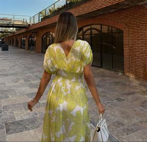 Multi Şifon Kumaş Beli Gipeli  Midi Boy Desenli Elbise