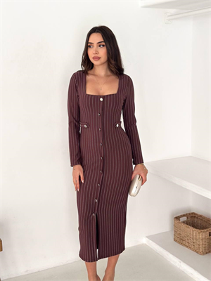 Örme Crep Kumaş Çizgi Desenli Metal Düğmeli Midi Boy Elbise Kahverengi