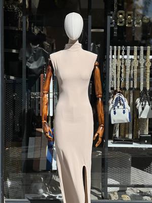 Ottoman Kumaş Vatkalı Yan Yırtmaçlı Dik Yaka Tasarım Uzun Elbise Krem