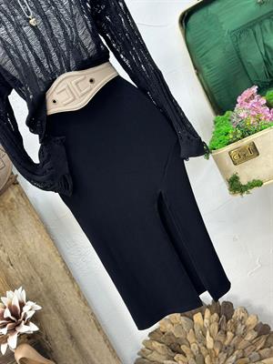 Ottoman Kumaş Yan Yırtmaçlı Midi Boy Eteğimiz 