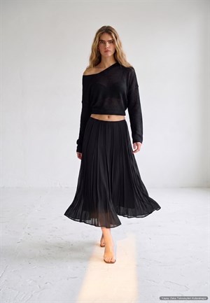 Oversize V Yaka Merserize Triko Siyah